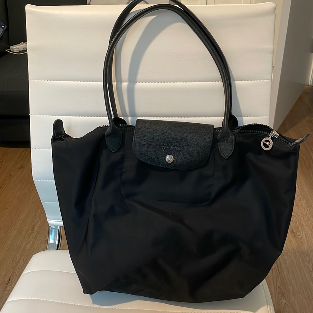 Le Pliage Medium Recycled Nylon Shoulder Bag